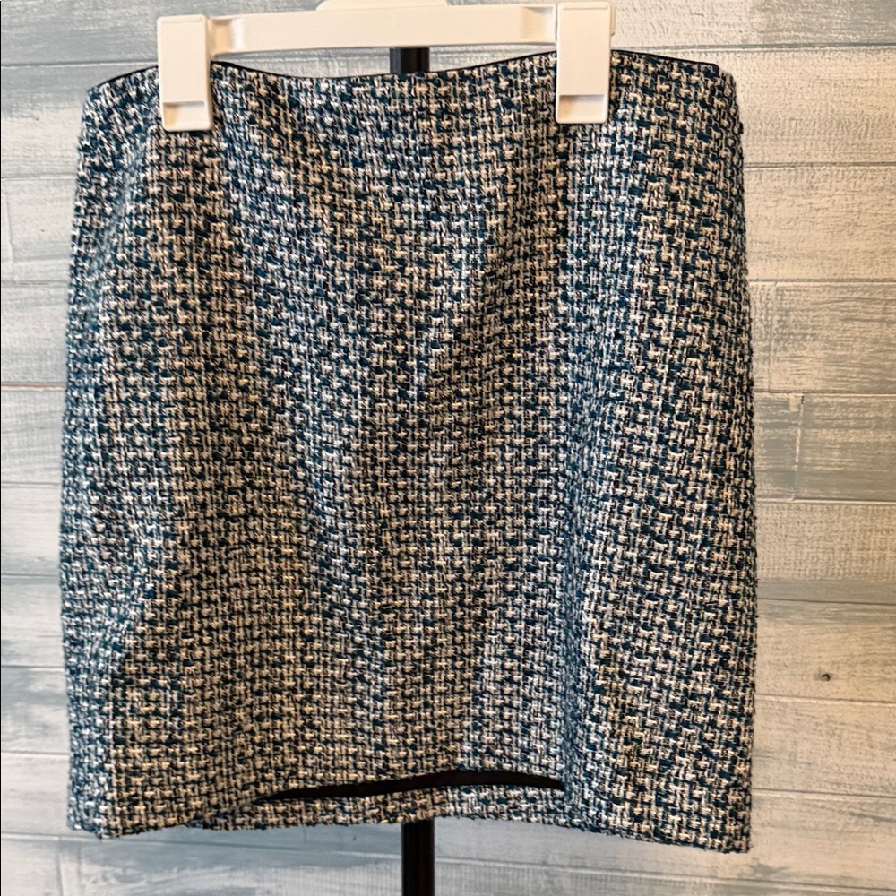 White House Black Market Skirt Womens 6 Blue White Tweed Boucle Mini Pencil